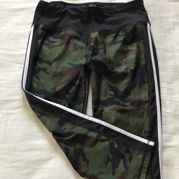 New ATHLETIC WORKS DriWorks Green Brown Black CAMO Leggings w/ Side Stripe Sz M - Picture 2 of 7